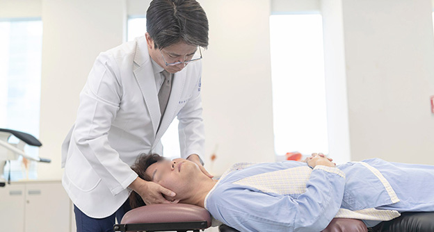 만성 목 통증, 추나요법이 물리치료보다 장기적으로 비용 대비 효과 높아(SCI급 국제학술지 게재) - 자생의료재단